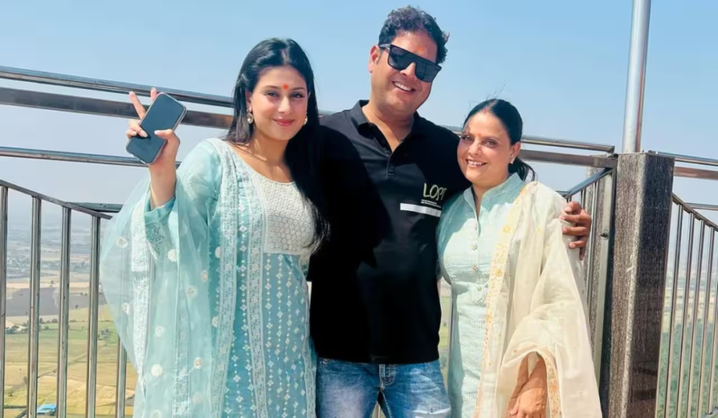 Isha Malviya Parents and Family