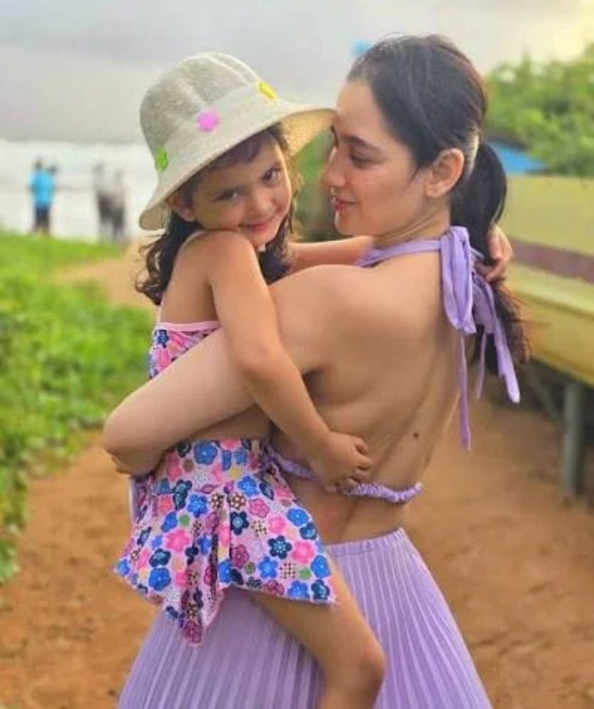 Sanjeeda Sheikh Daughter