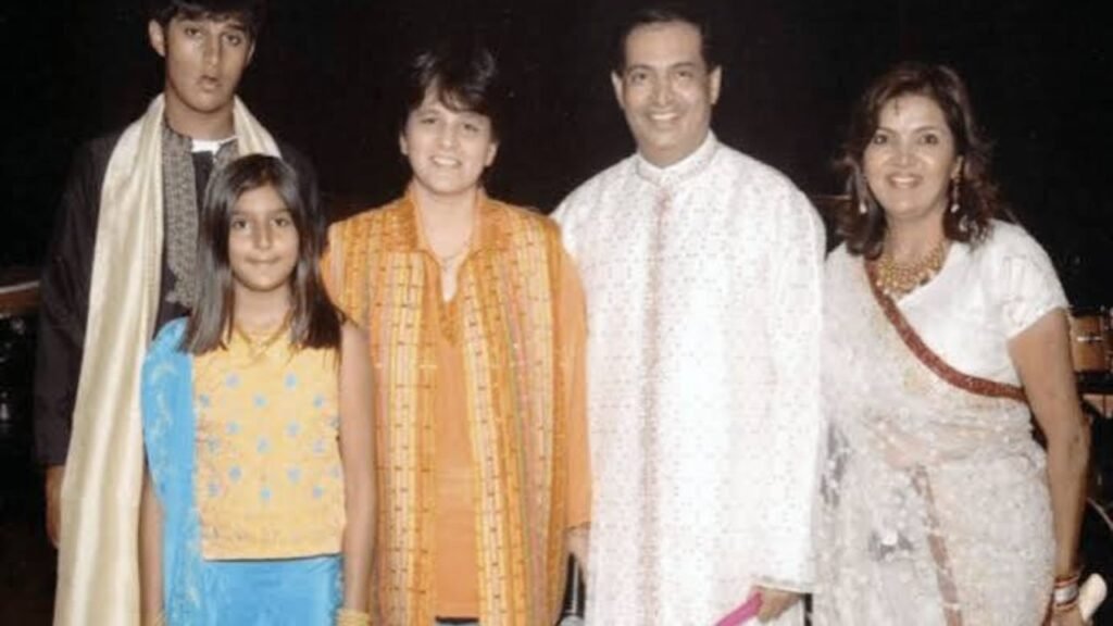 Falguni Pathak Family Background